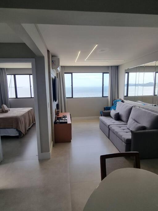 Apartamento Lindo Apto Frente Mar Novinho 2suites+garagem *