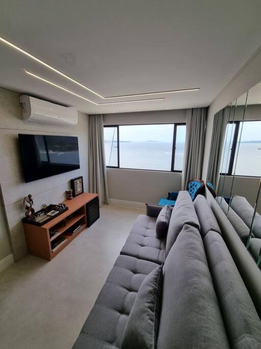 Lindo Apto Frente Mar Novinho 2suites+garagem * Balneario Camboriu