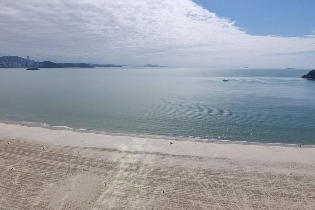 Lindo Apto Frente Mar Novinho 2suites+garagem *