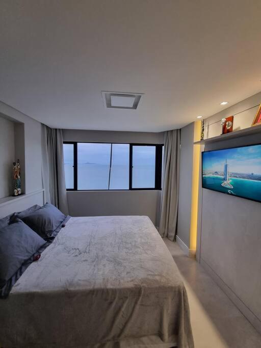 Lindo Apto Frente Mar Novinho 2suites+garagem Balneario Camboriu