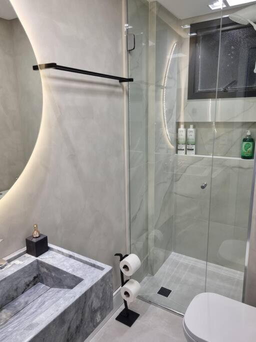 Lindo Apto Frente Mar Novinho 2suites+garagem * Balneario Camboriu